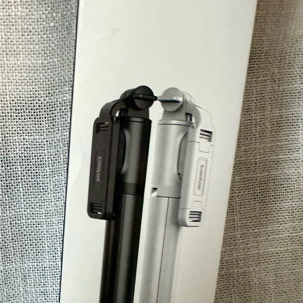 Black Selfie Stick for Smartphones